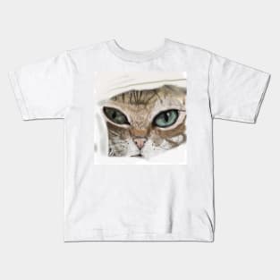 Kitten peaking through the bed cover Kids T-Shirt